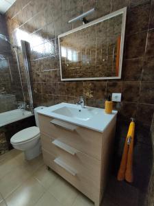 A bathroom at Ca la Mercè