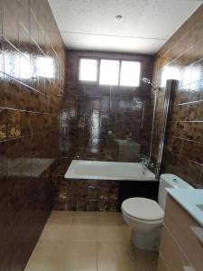 A bathroom at Ca la Mercè Még 36 kép