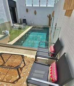 Bazén v ubytování Villa avec piscine privée agadir nebo v jeho okolí