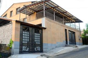 Hoone, kus hostel asub