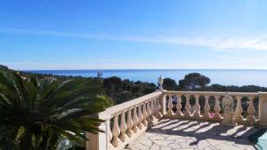 Příroda nedaleko vily