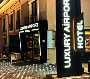 Um certificado, prêmio, placa ou outro documento exibido em Luxury Airport Hotel By Zazzoni-İstanbul Airport