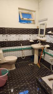 Koupelna v ubytování Karakorum Family Guest House Hunza