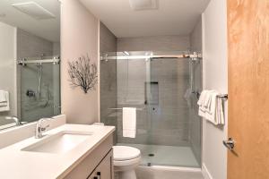 Koupelna v ubytování 45 Asheland Avenue Unit 507 + 20 fotografií