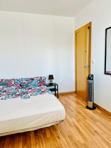 Llit o llits en una habitació de 2 Bedroom apartment with terrace
