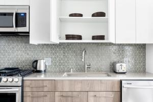 Φωτογραφία από το άλμπουμ του Mountain View 1BR w Pool Gym WD nr shops SFO-714 σε Los Altos