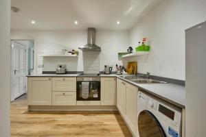 Gallery image of Central, newly refurbished cottage in Portaferry in Portaferry