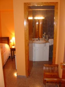 Fotografia z galérie ubytovania Hostal Restaurante Arasa v destinácii Santa Bárbara