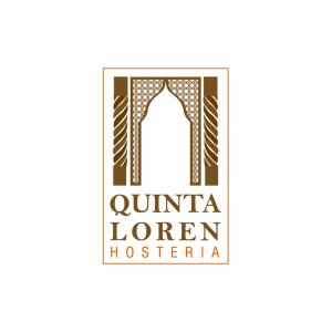 een boog met de woorden quina luzern ziekenhuis logo bij QUINTA LOREN HOSTERIA in Ambato