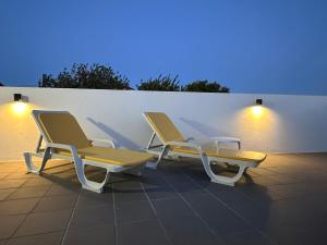 Zdjęcie z galerii obiektu ÁTICO DALAI - Jacuzzi & Terraza junto al mar y playas w mieście Villanueva de Arosa