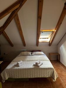 Ảnh trong thư viện ảnh của The Cozy Attic Stay ở Herceg-Novi
