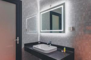 Un baño de Lyz Business Hotel Piura