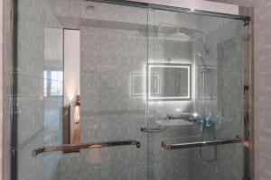 Un baño de Lyz Business Hotel Piura