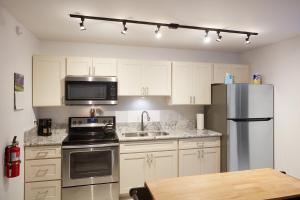 South Maui 1 BR Guest Suite - Kamaole Beach Area的厨房或小厨房