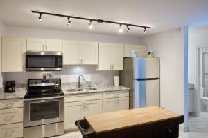 South Maui 1 BR Guest Suite - Kamaole Beach Area的厨房或小厨房