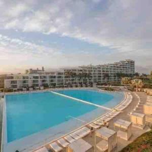 Swimmingpoolen hos eller tæt på Paraíso frente al mar 313