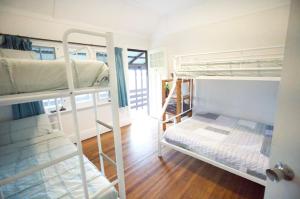 Postel nebo postele na pokoji v ubytování YHA Pittwater Eco, Sydney + 30 fotografií