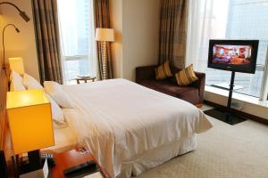 Postel nebo postele na pokoji v ubytování The Westin Guangzhou