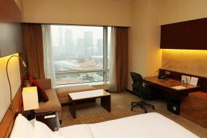 Postel nebo postele na pokoji v ubytování The Westin Guangzhou