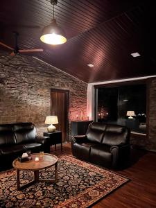 Fotografie z fotogalerie ubytování Manak Villa - Luxury 3BHK - Mount Abu by StayMonkey v destinaci Delmāra