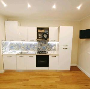 Köök või kööginurk majutusasutuses Donata dal mare