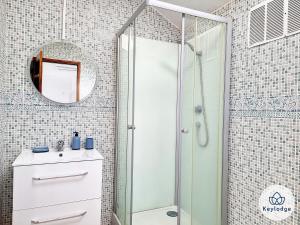 Ảnh trong thư viện ảnh của Mosala 5 - T3 duplex de 50 m2- pieds dans l'eau - Saint-Leu ở Saint-Leu