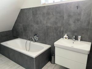 LitenÄiceにあるRekreační Domek Litenčice na Jižní Moravěのギャラリーの写真 +91枚の写真