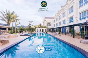 Bazén v ubytování Erawan Hotel nebo v jeho okolí