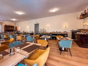 Restoran atau tempat makan lain di Hotel Villa Anita