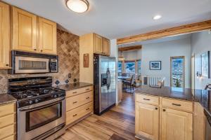 A cozinha ou cozinha compacta de #1024-Mountain View Escape