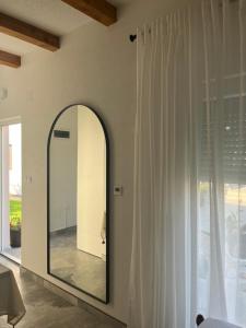 Koupelna v ubytování Apartmani Subotic + 37 fotografií