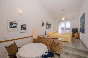 Fotografie z fotogalerie ubytování Julija Crnic v destinaci Barbat na Rabu + 27 fotografií