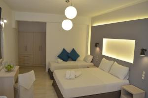 A seating area at Ammos Apartments