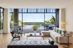 Posezení v ubytování Barbaros Reserve Bodrum Residences Managed by Kempinski