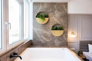 Porto Sea View Apartments客房内的一张或多张床位