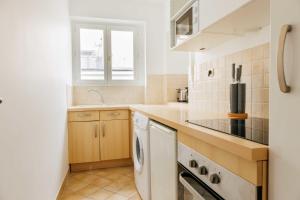 Amazing and cosy apartment rue des Petites Ecuries 4P1BR