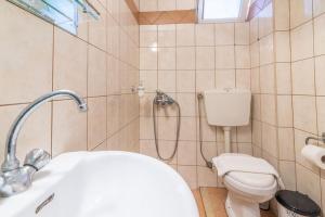 Ένα μπάνιο στο Urban Apt Next University 5