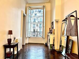 Exclusive Suite Parisian Palace