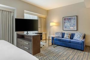 TV a/nebo společenská místnost v ubytování Residence Inn Providence Downtown