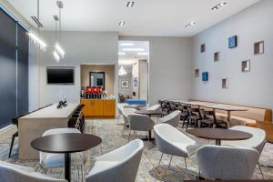 TV a/nebo společenská místnost v ubytování Residence Inn Providence Downtown