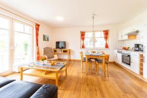 Kuchyň nebo kuchyňský kout v ubytování Haus Arkonablick - Fewo 1 04 Dünenblick