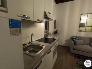 Capocci Luxury Home tesisinde mutfak veya mini mutfak