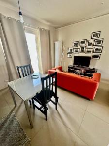 Posezení v ubytování Piccolo Loft in centro Asti