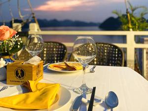 Gallery image of Victory Boutique Cruise in Ha Long