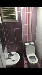 Et badeværelse på Cozy Room in Istanbul's Central Uskudar