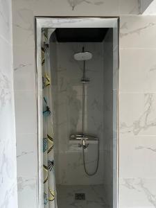 Ένα μπάνιο στο The Joy Hostel +18 φωτογραφίες