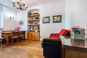 Kuchyň nebo kuchyňský kout v ubytování Casa nel Borgo Iris