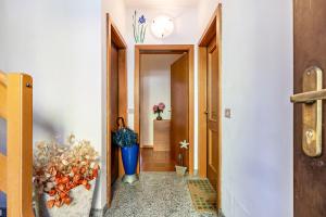 Fotografie z fotogalerie ubytování Casa nel Borgo Iris v destinaci Breguzzo