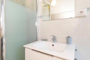 Bilik mandi di Torino Pitagora Functional Flat