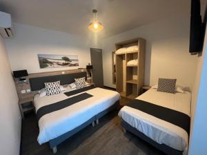 Gallery image of Hôtel La Pinède in Soulac-sur-Mer +25 photos